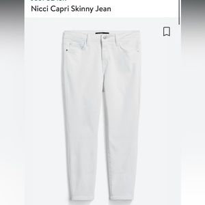 White skinny jean capris